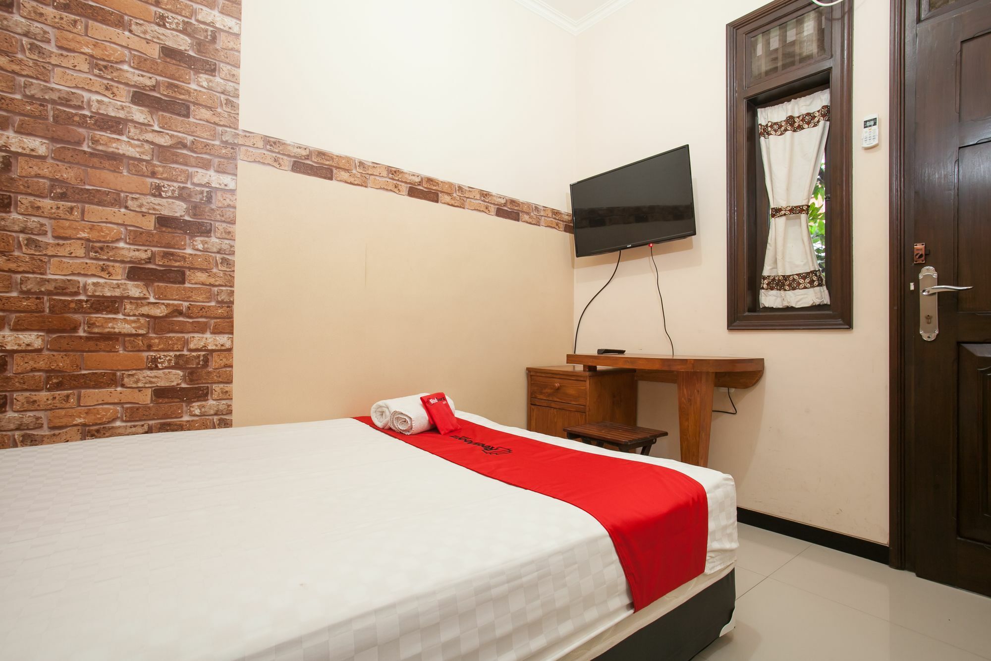 Reddoorz At Omah Wetan Sawojajar Malang Hotel Exterior foto